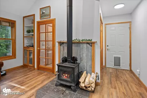 Entry Way - 7415 River Park Cir, Eagle River, AK 99577 photo 4 of 4