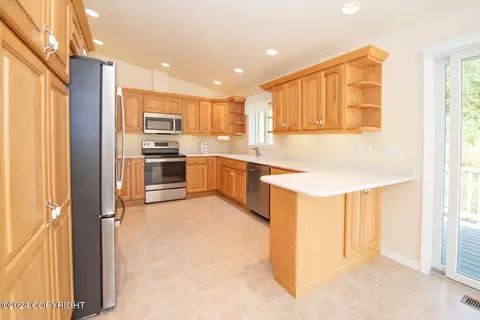 25852 Imperial Dr, Eagle River, AK 99577 photo 29