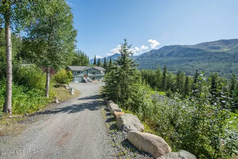 25852 Imperial Dr, Eagle River, AK 99577 photo 6