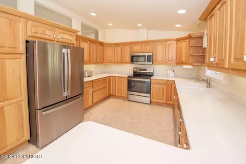 25852 Imperial Dr, Eagle River, AK 99577 photo 28