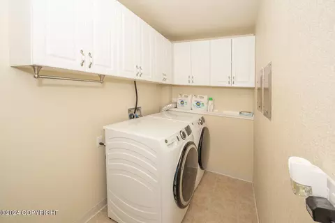 25852 Imperial Dr, Eagle River, AK 99577 photo 40