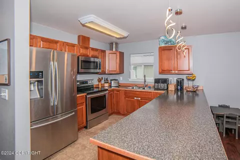 Kitchen - 16215 Copper Mountain Cir, Eagle River, AK 99577 photo 5 of 5