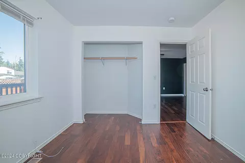 Bedroom - 16215 Copper Mountain Cir, Eagle River, AK 99577 photo 6 of 10