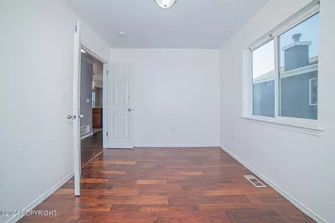 Bedroom - 16215 Copper Mountain Cir, Eagle River, AK 99577 photo 2 of 10
