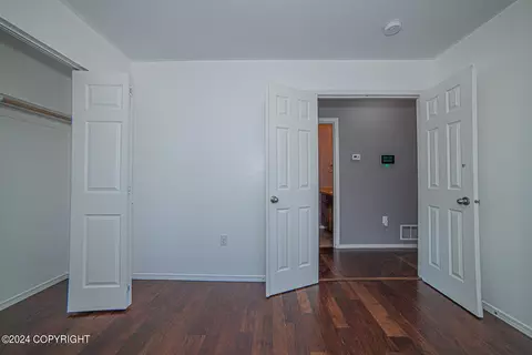 Bedroom - 16215 Copper Mountain Cir, Eagle River, AK 99577 photo 3 of 10