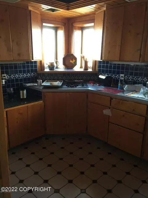 124 Gunderson Ct, Bethel, AK 99559