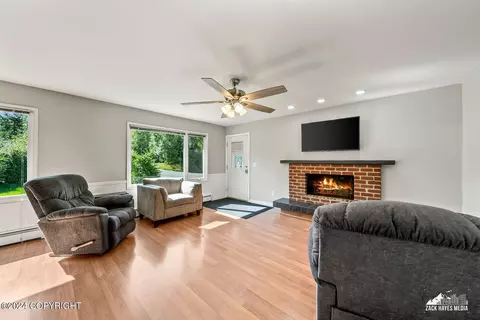 Living - 17321 Baronoff Ave, Eagle River, AK 99577 photo 2 of 3