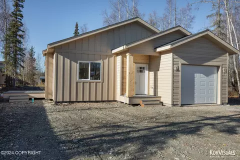 3818 S Mink St, Big Lake, AK 99652