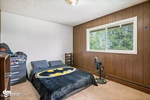 Bedroom - 8108 Stewart Mountain Dr, Eagle River, AK 99577 photo 2 of 2