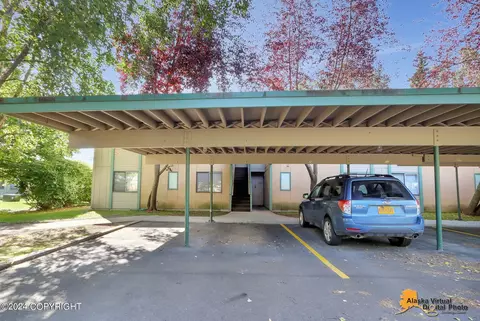 3061 Lois Dr, Anchorage, AK 99517