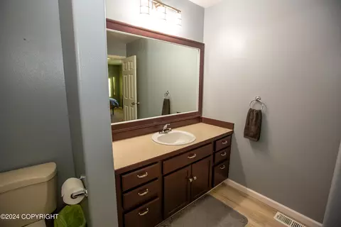 6423 E 10th Ave, Anchorage, AK 99504 photo 26