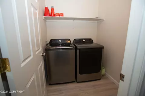 6423 E 10th Ave, Anchorage, AK 99504 photo 37