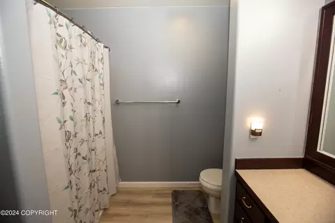6423 E 10th Ave, Anchorage, AK 99504 photo 20