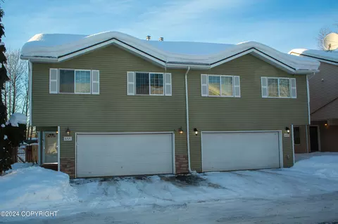 6423 E 10th Ave, Anchorage, AK 99504