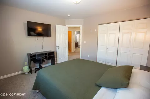 6423 E 10th Ave, Anchorage, AK 99504 photo 33