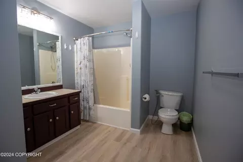 6423 E 10th Ave, Anchorage, AK 99504 photo 25