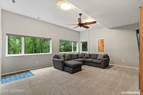 Living - 5130 E 98th Ave, Anchorage, AK 99507 photo 5 of 7