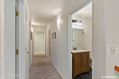 Entry Way - 5130 E 98th Ave, Anchorage, AK 99507 photo 4 of 6