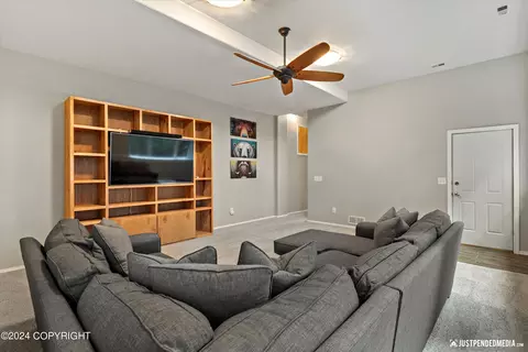 Living - 5130 E 98th Ave, Anchorage, AK 99507 photo 6 of 7