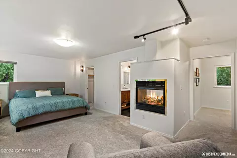 Bedroom - 5130 E 98th Ave, Anchorage, AK 99507 photo 5 of 10