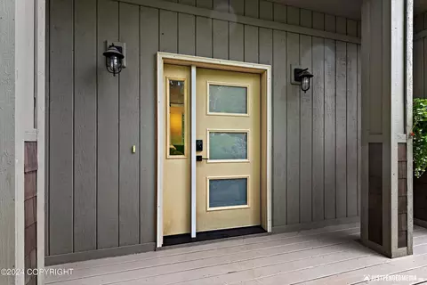 Entry Way - 5130 E 98th Ave, Anchorage, AK 99507 photo 1 of 6