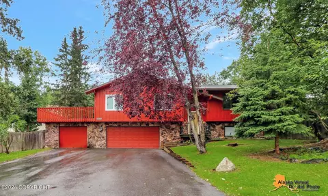 5260 Lupin Pl, Anchorage, AK 99507