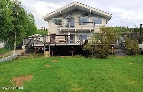 11092 Salcha Dr, Salcha, AK 99714