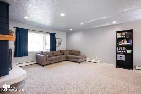 10420 Nabesna Cir, Eagle River, AK 99577 photo 7