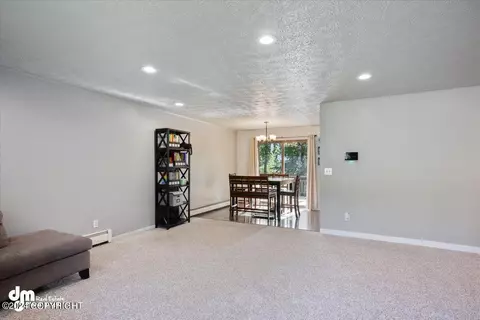 10420 Nabesna Cir, Eagle River, AK 99577 photo 9