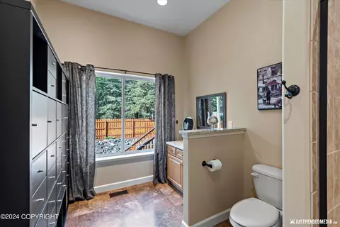 3585 E Klatt Rd, Anchorage, AK 99516 photo 16