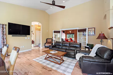 3585 E Klatt Rd, Anchorage, AK 99516 photo 33