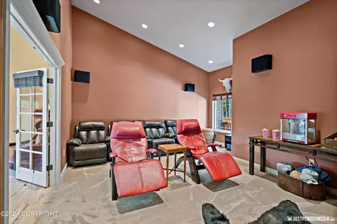 3585 E Klatt Rd, Anchorage, AK 99516 photo 14