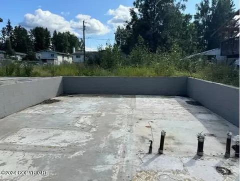 4604 E 3rd Ave, Anchorage, AK 99508 photo 8