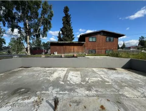 4604 E 3rd Ave, Anchorage, AK 99508 photo 3