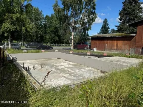 4604 E 3rd Ave, Anchorage, AK 99508 photo 10