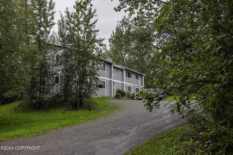 1051 E Snohomish Ave, Wasilla, AK 99654