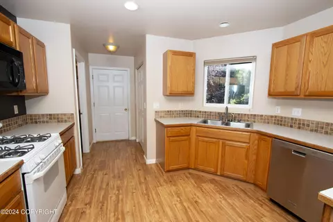 17415 Monte Rd, Eagle River, AK 99577 photo 13