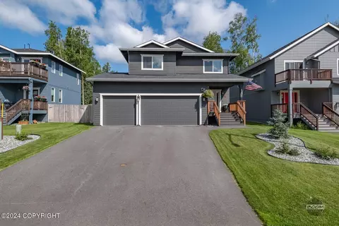 13262 Curry Ridge Cir, Eagle River, AK 99577