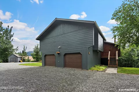 Exterior - 25642 Berryhill Rd, Eagle River, AK 99577 photo 3 of 29