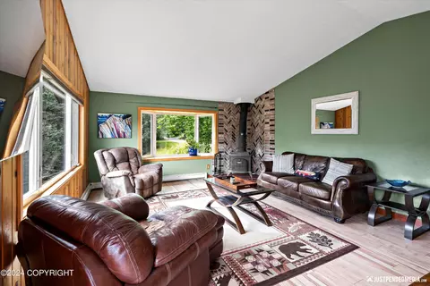 Living - 25642 Berryhill Rd, Eagle River, AK 99577 photo 2 of 4