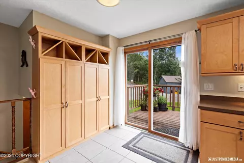 Entry Way - 25642 Berryhill Rd, Eagle River, AK 99577 photo 3 of 5