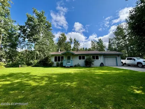 5125 E Iroquois Ct, Wasilla, AK 99654