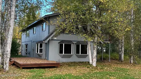 3201 S Buoyant Dr, Big Lake, AK 99652