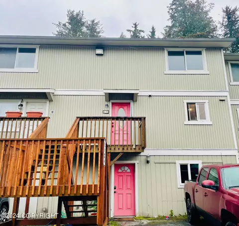 1218 Selief Ln # 10, Kodiak, AK 99615