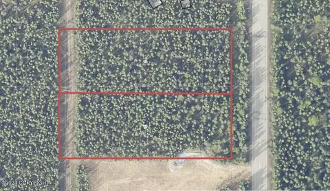 9483 Coolidge St, Salcha, AK 99714