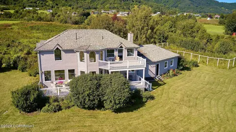 58431 Bruce Ave, Homer, AK 99603