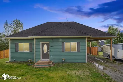 6731 W Leopold Loop, Wasilla, AK 99623
