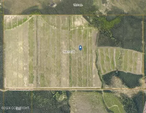 9390 Coolidge St, Salcha, AK 99714
