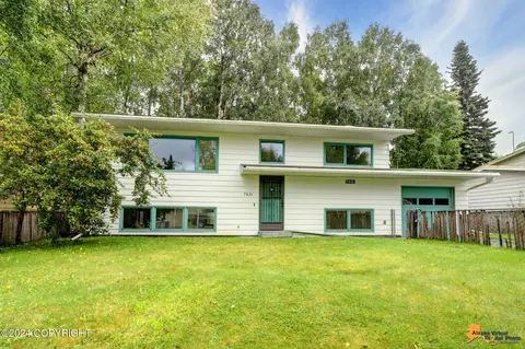 7421 Branche Dr, Anchorage, AK 99518