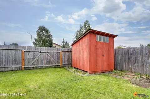 1108 Fred Cir, Anchorage, AK 99515 photo 23